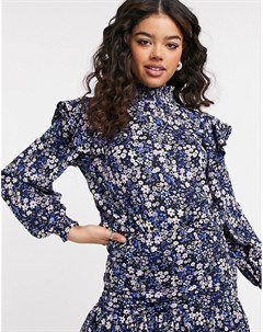 Блузка с оборками высоким воротником и пурпурно синим цветочным принтом от комплекта Only