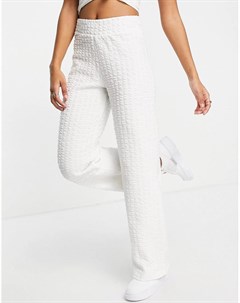 Белые трикотажные брюки с широкими штанинами от комплекта Femme Selected