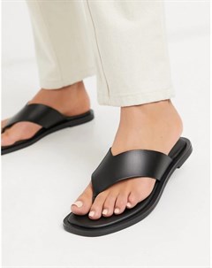 Черные кожаные сандалии на плоской подошве с V образным ремешком New look