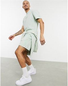 Зеленые шорты с надписью Just do it Nike