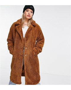 Светло коричневое oversized пальто из искусственного меха Threadbare tall