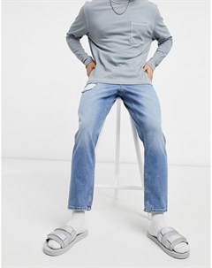 Классические джинсы из плотного денима светло голубого винтажного выбеленного цвета с рваной отделко Asos design