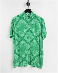 Oversized рубашка зеленого цвета с принтом пейсли и короткими рукавами Topshop