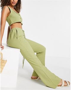 Зеленые расклешенные брюки с поясом и мятым эффектом от комплекта Asos design