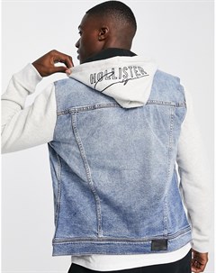 Выбеленная джинсовая куртка с трикотажными рукавами и капюшоном серого цвета Hollister