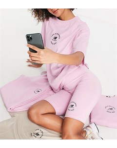 Розовые шорты леггинсы New balance