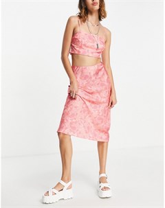 Розовая косая юбка миди с узором пейсли Topshop