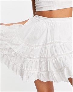 Белая мини юбка со слегка помятым подолом и кружевными вставками Asos design