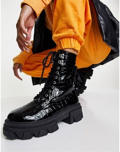 Черные ботинки под кожу крокодила на толстой подошве и со шнуровкой Kick Topshop