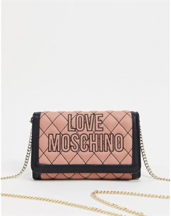Стеганая светло розовая сумка кошелек с контрастной строчкой и цепочкой Love moschino
