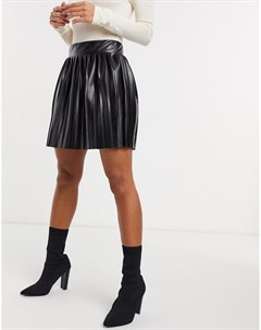 Черная юбка мини из искусственной кожи с плиссировкой Asos design