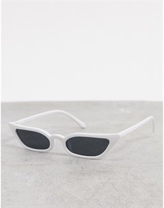 Солнцезащитные очки кошачий глаз белого цвета Svnx