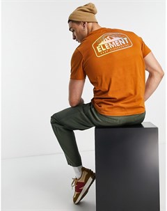 Оранжевая футболка с принтом на спине Malta Element
