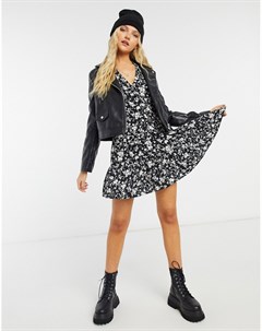 Черное свободное платье мини с пуговицами спереди и цветочным принтом New look