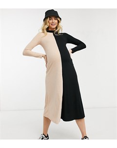 Платье миди в рубчик с длинными рукавами наполовину бежевого наполовину черного цвета ASOS DESIGN Ma Asos maternity
