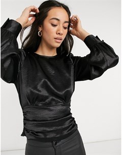 Черная атласная блузка с V образным вырезом на спине Vero moda