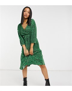 Зеленое плиссированное платье миди с запахом длинными рукавами поясом и звериным принтом ASOS DESIGN Asos petite