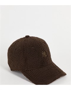 Эксклюзивная плюшевая кепка коричневого цвета с однотонным логотипом NY Exclusive 9Forty New era