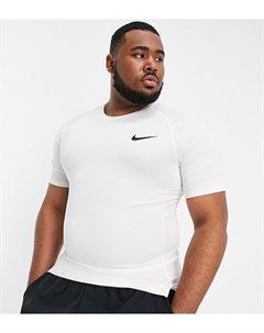 Белая классическая футболка Plus Nike training
