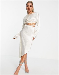 Атласная юбка миди кремового цвета с запахом от комплекта Femme luxe