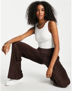 Шоколадно коричневые велюровые расклешенные брюки от спортивного комплекта Shula French connection