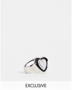 Крупное кольцо серебристого и черного цвета в форме сердца Inspired Reclaimed vintage