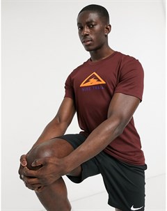 Коричневая футболка с большим логотипом Nike Running Trail Nike training