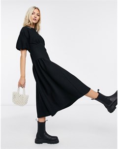 Свободное фактурное платье миди черного цвета с изогнутой линией талии Asos design