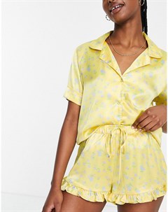 Желтая атласная пижама из рубашки и шорт с цветочным принтом и оборками Asos design