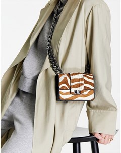 Маленькая сумка через плечо с зебровым принтом коричневого цвета и цепочкой Topshop
