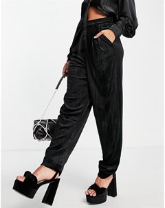 Классические черные брюки из бархата от комплекта Vero moda
