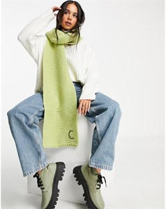 Вязаный персонализированный шарф зеленого цвета с инициалом C Asos design