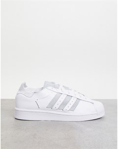 Белые кроссовки в минималистичном стиле с серыми полосками Superstar Adidas originals