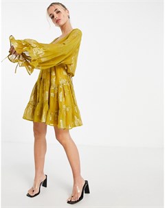 Платье мини с присборенной юбкой завязкой на талии и жаккардовым цветочным принтом Asos design