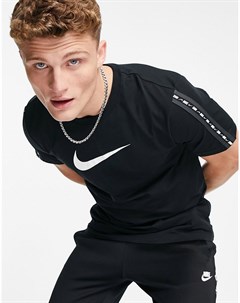 Черная футболка с отделкой фирменной лентой и логотипом галочкой Repeat Nike