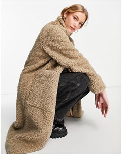 Бежевое плюшевое пальто удлиненного кроя с большими карманами и воротником стойкой Femme Selected