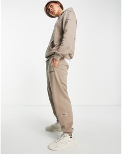 Премиум джоггеры выбеленного коричневого цвета с нашивкой на штанине Trefoil Linear Adidas originals