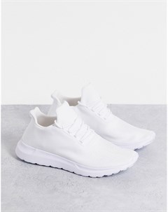 Белые трикотажные кроссовки New look