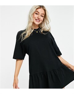 Черное платье футболка в стиле oversized с оборкой по низу ASOS DESIGN Petite Asos petite