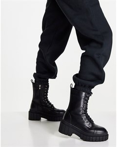 Черные ботинки на толстой подошве со шнуровкой x Jac Jossa In the style