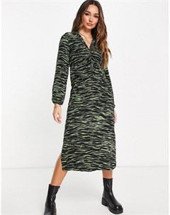 Зеленое платье миди со сборками спереди и зебровым принтом Vero moda