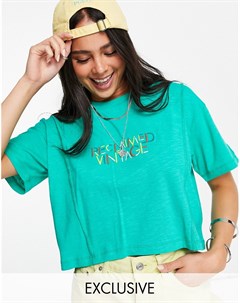 Зеленая укороченная футболка с радужным логотипом Inspired Reclaimed vintage