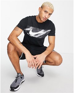 Черная футболка с графическим принтом Sport Clash Nike training