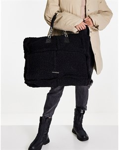 Черная плюшевая сумка тоут в стиле oversized Bcrush Steve madden