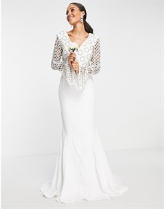 Белое платье с длинными рукавами и кружевом Bridal Virgos lounge