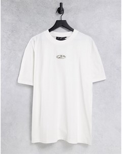 Белая футболка с логотипом от комплекта The couture club