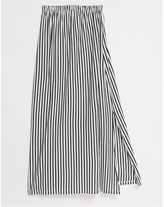 Черно белый сарафан бандо макси в полоску с карманами Asos design