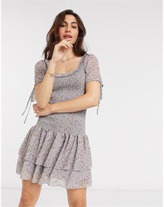 Платье мини с цветочным принтом и ярусной юбкой Vila