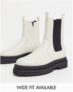 Белые высокие ботинки челси из искусственной кожи с черной подошвой Asos design