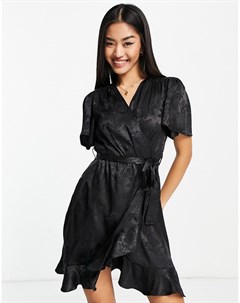 Черное атласное платье с запахом New look